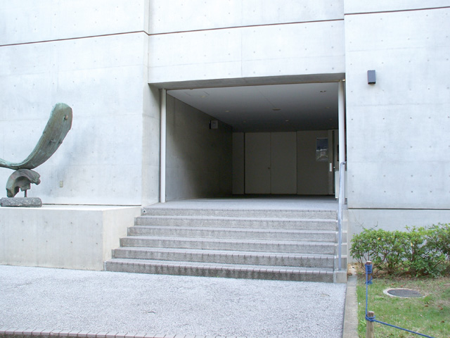 laght,around,1Fホール